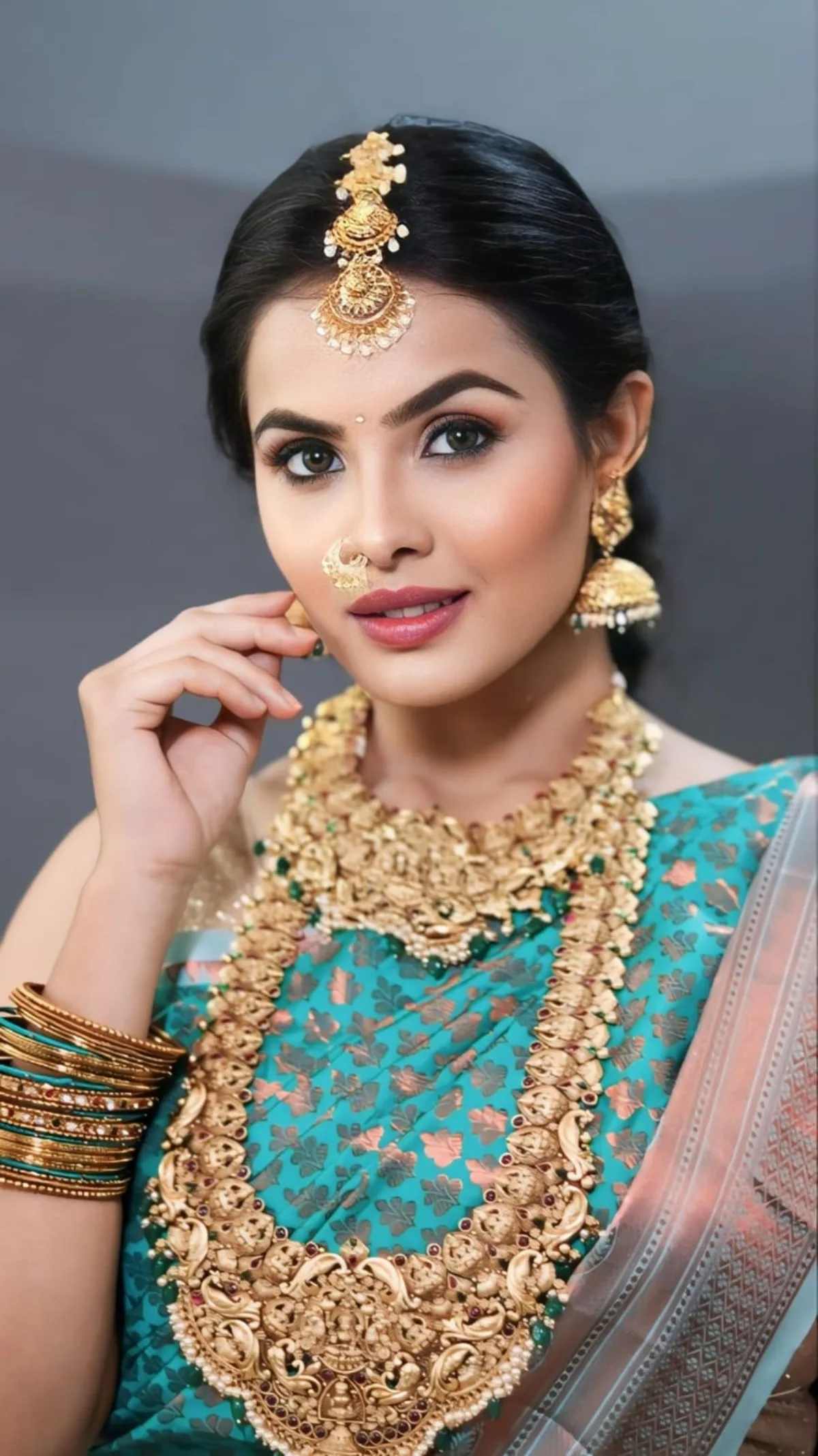 Aishwarya Shankar — fashion model portfolio, Chennai. Frame 1.