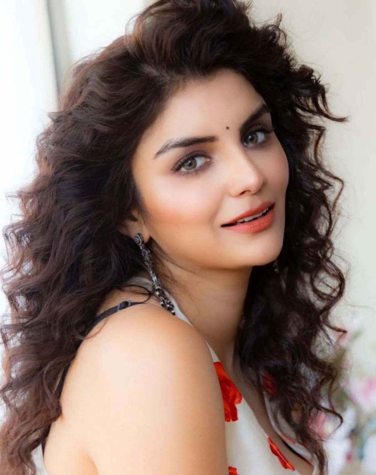 Anveshi Jain — fashion model portfolio, Chennai. Frame 5.