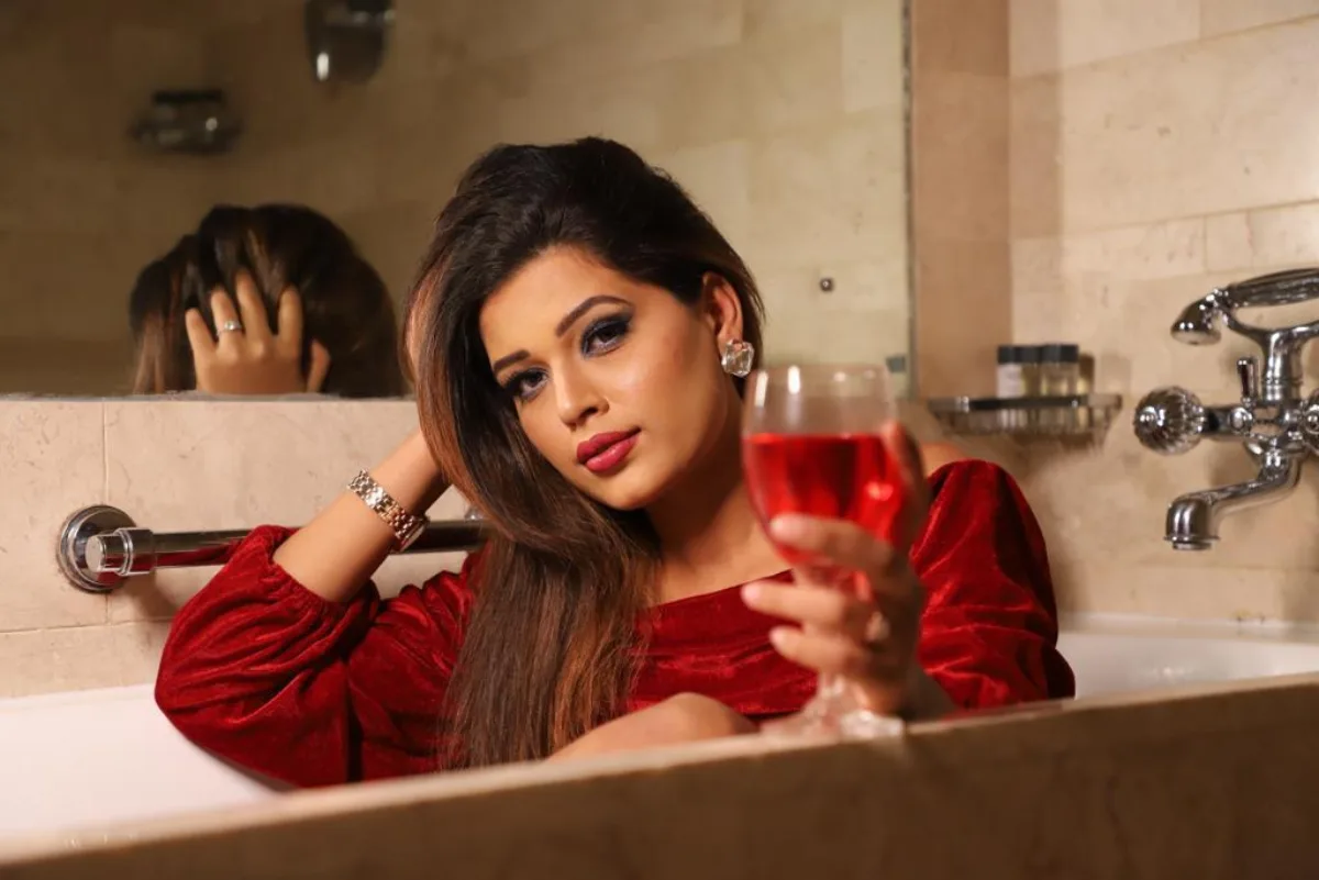 Divyani — fashion model portfolio, Chennai. Frame 5.