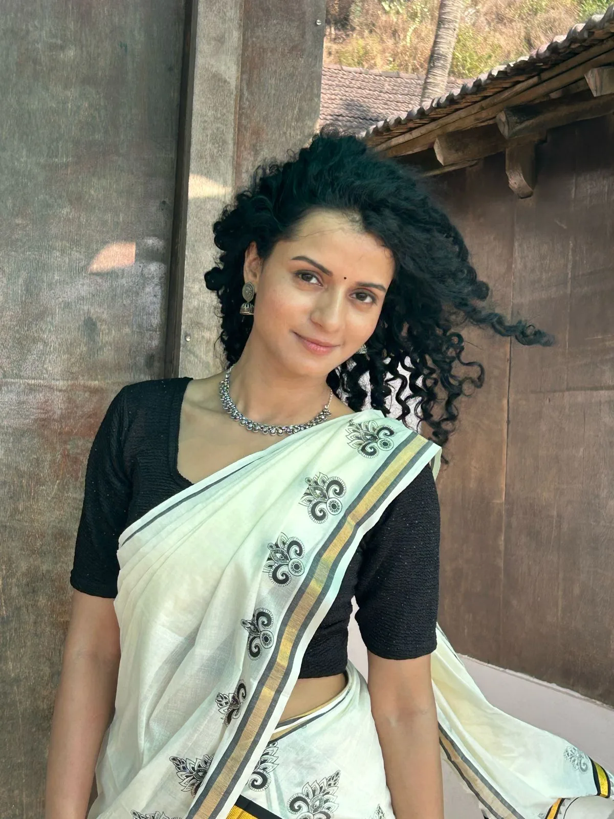 Ishita Singh — fashion model portfolio, Chennai. Frame 1.