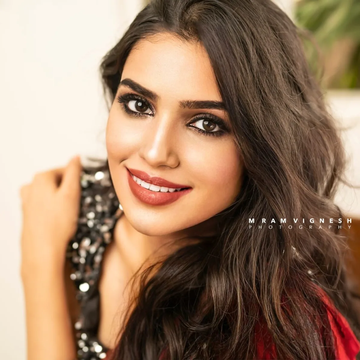 Juhi — fashion model portfolio, Chennai. Frame 8.